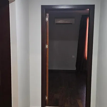 нашата къща 