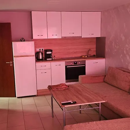 нашата къща 