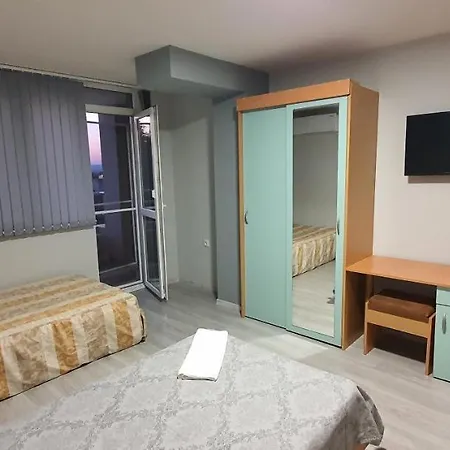 нашата къща 