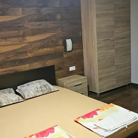 Πανσιόν нашата къща 