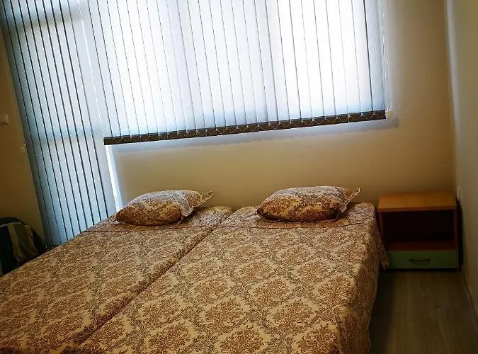 нашата къща 