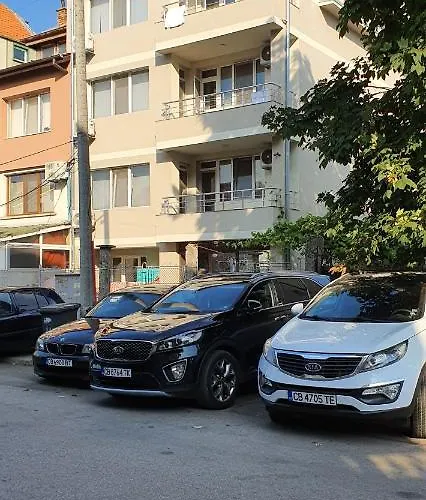 нашата къща 